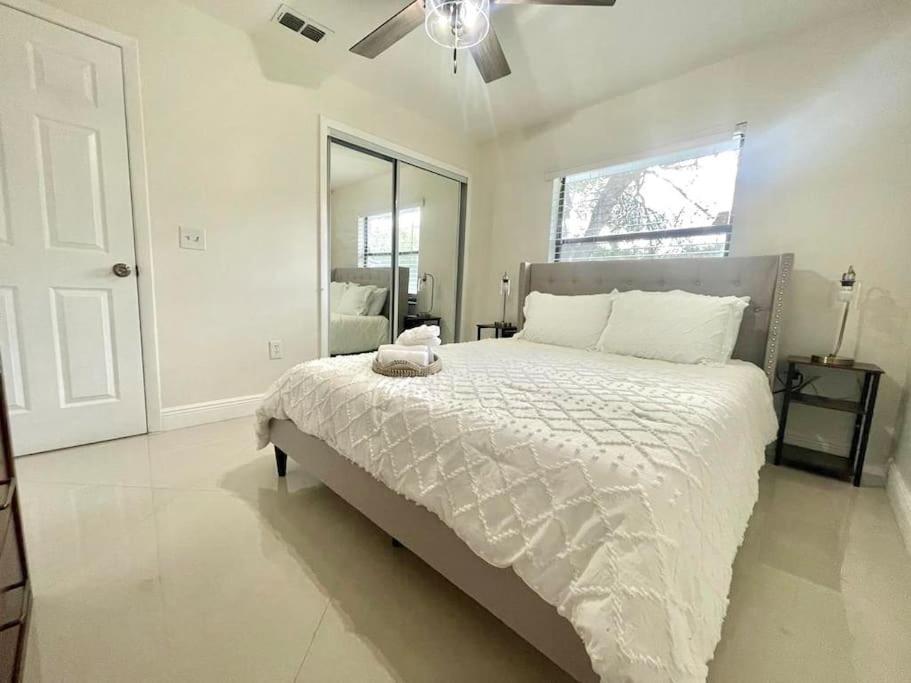 Stylish 3/2 Getaway! Near Theme Parks! Villa Lakeland Ngoại thất bức ảnh